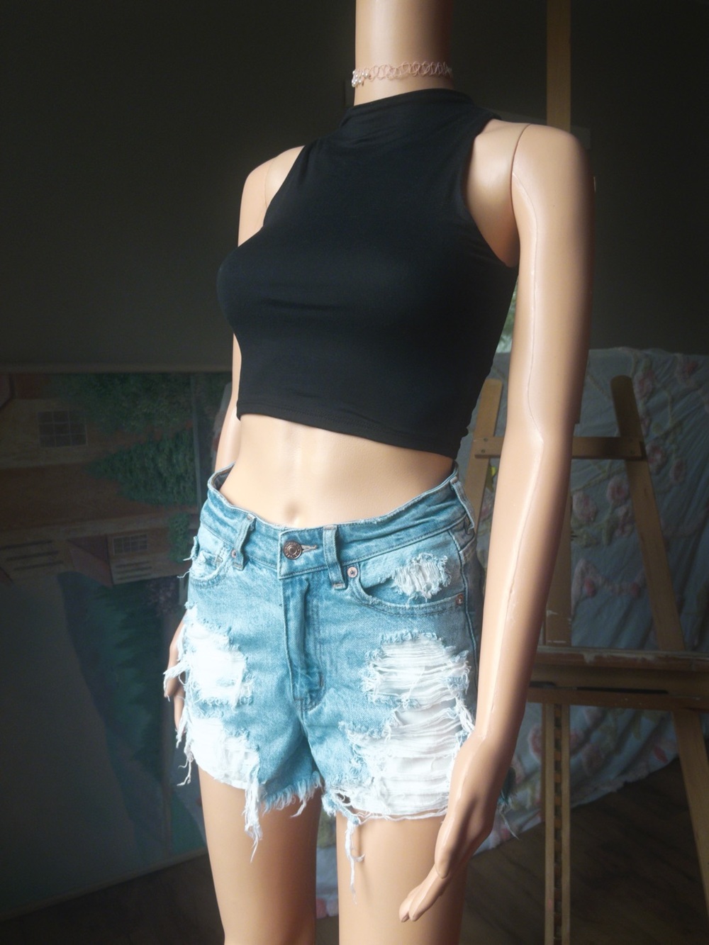 Black Sleeveless Crop Top - Women